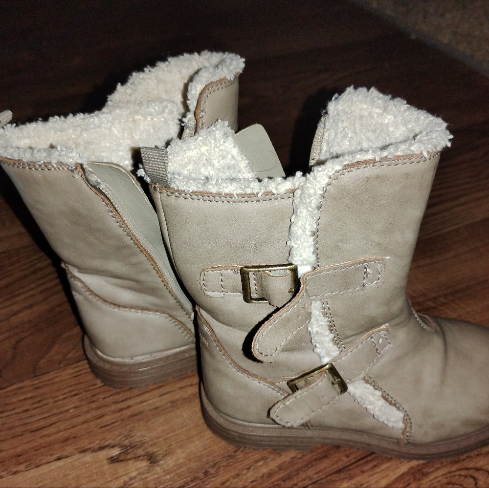 Toddler girl boots for winter - Picture 2 of 2